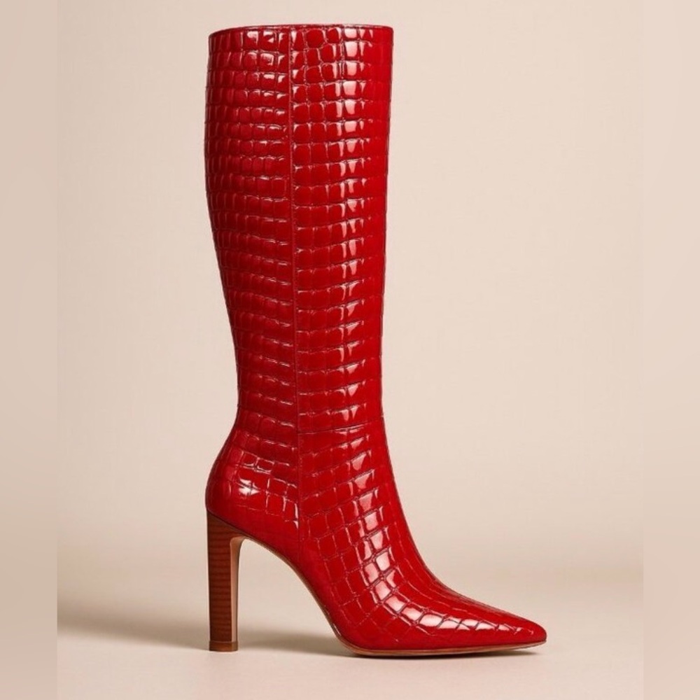 Vince Camuto Pelsna Red
Croc Embossed Leather Knee
High Boots
Size: 71/2M/38